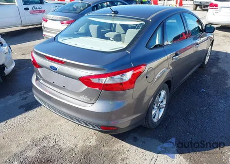 2014 Ford Focus Se z USA, uszkodzony, nr VIN 1FADP3F26EL255982